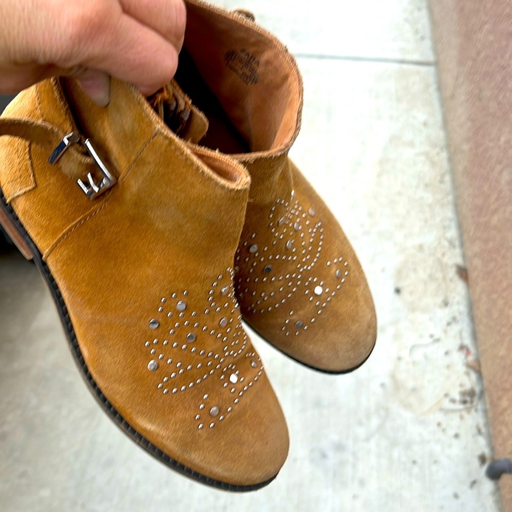 Zara boots size 35